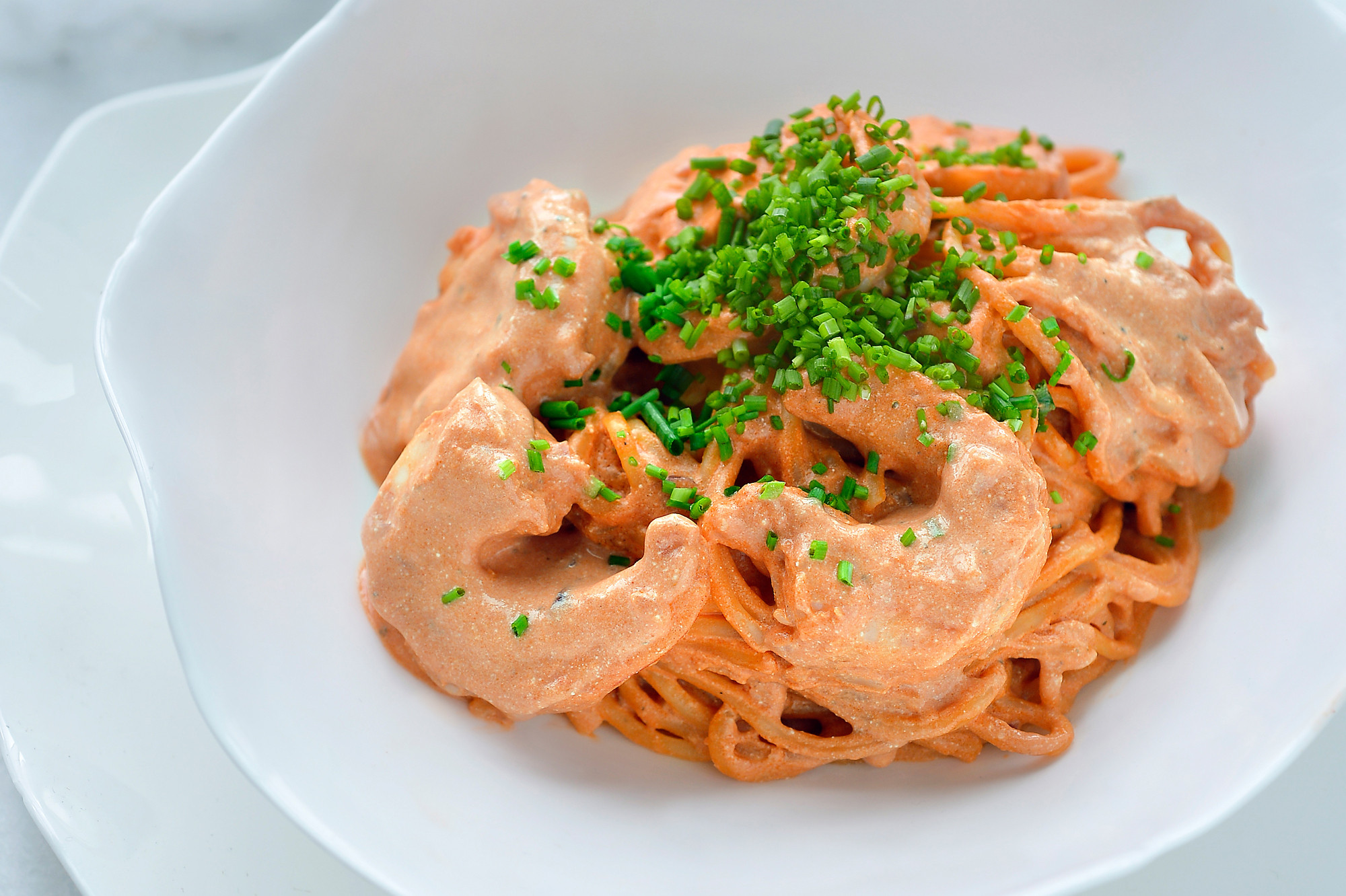 Pasta met scampi in tomatenroomsaus